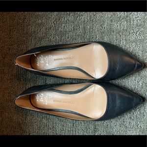 Banana republic pointed toe flats